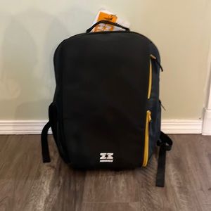 Minimeis shoulder carrier and backpack. Never used. Brand new. Yellow/black